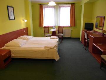 Фото номера Двухместный номер с 1 кроватью Отель Hotel-Restauracja Spichlerz г. Старгард 2