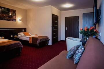 Фото номера Стандартный двухместный номер с 1 кроватью Отель HOTEL LORD г. Старгард 13